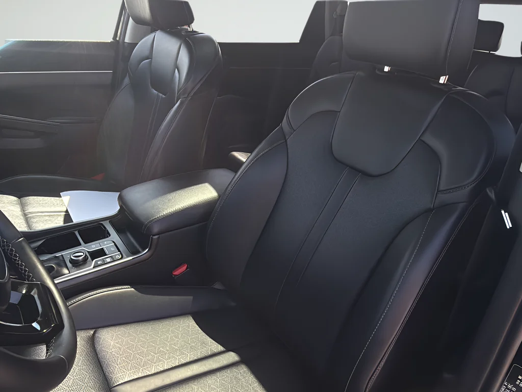Used 2023 Black Kia X-Line EX image 10