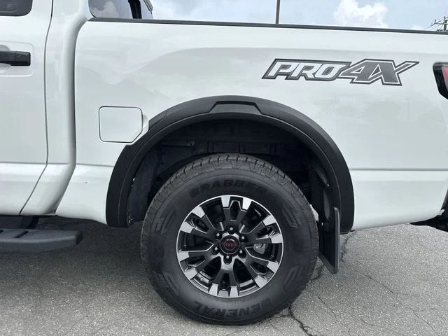 Used 2023 White Nissan PRO-4X image 10