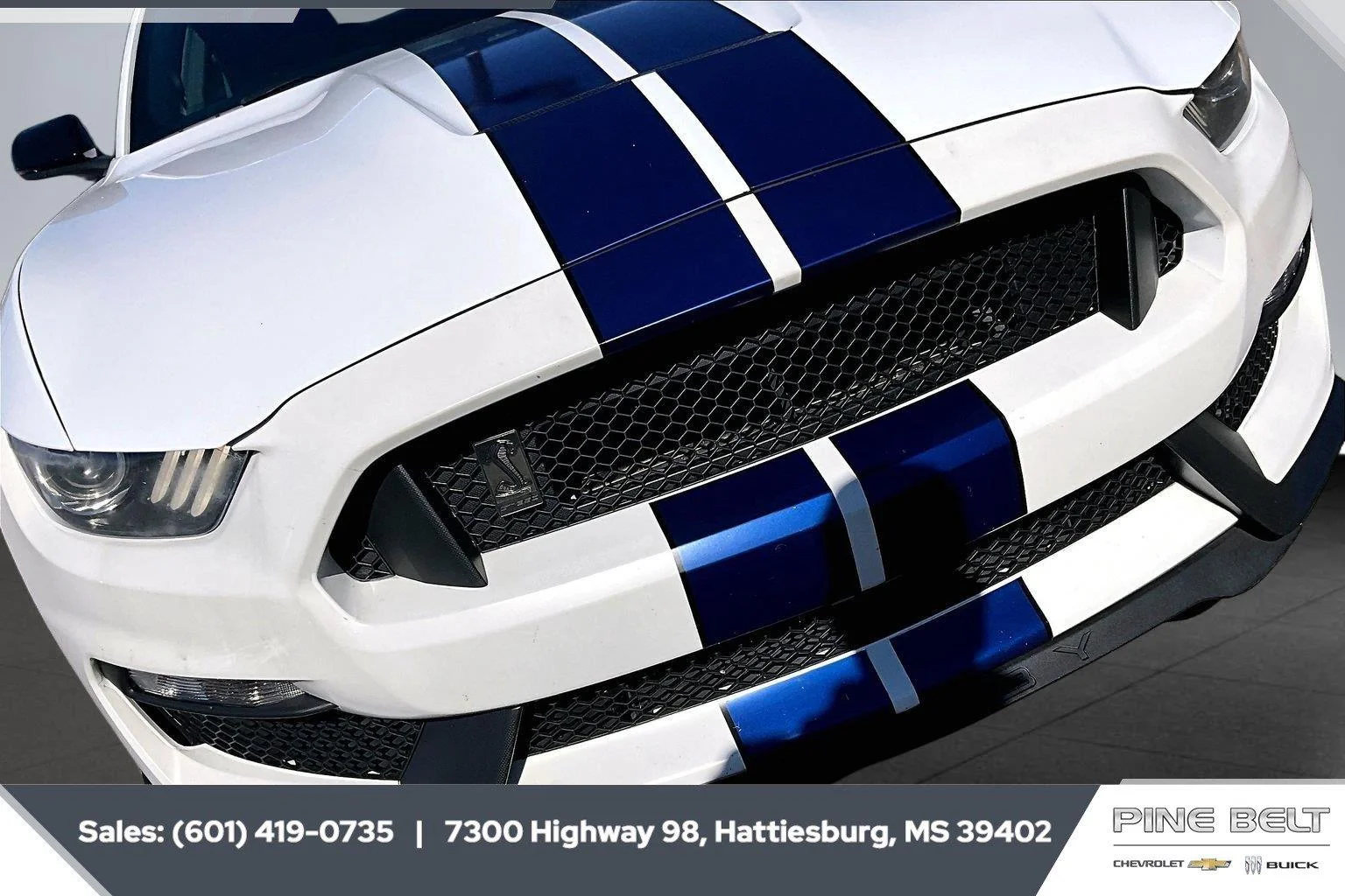 Used 2016 Oxford White Ford Shelby GT350 image 21