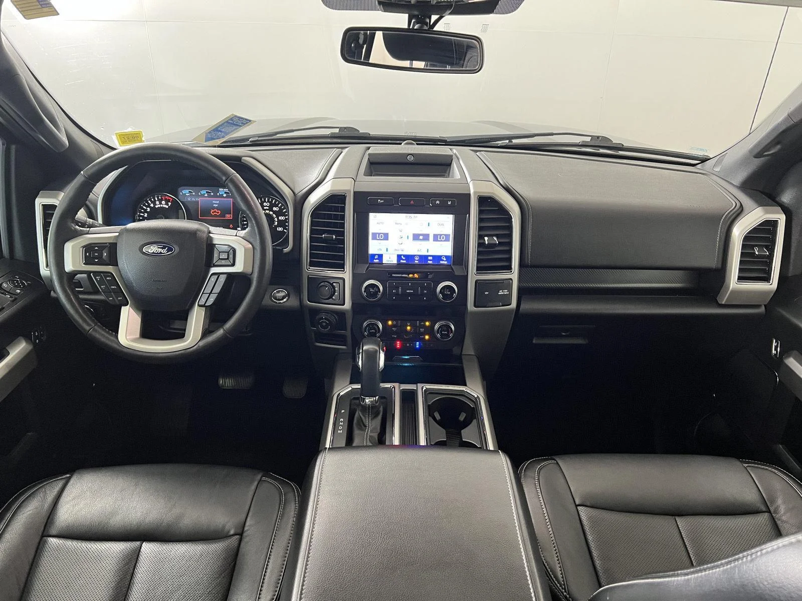 Used 2020 Agate Black Ford LARIAT image 30