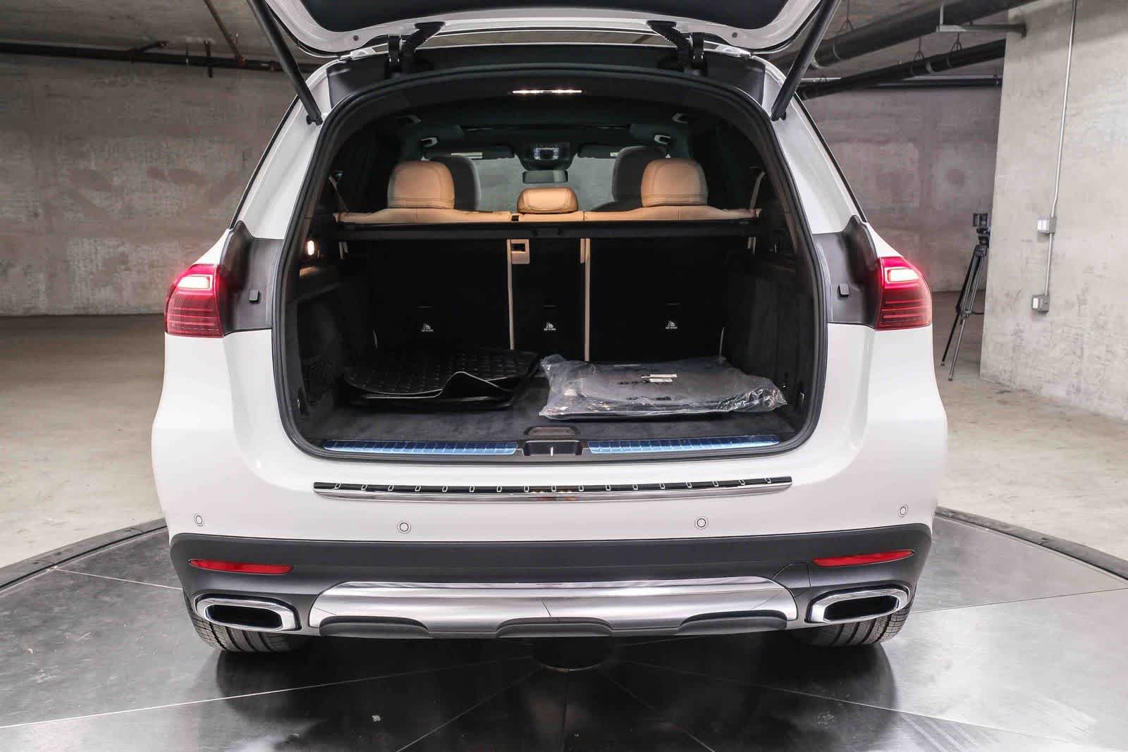 Certified Used 2025 Polar White Mercedes-Benz GLE 350 image 31