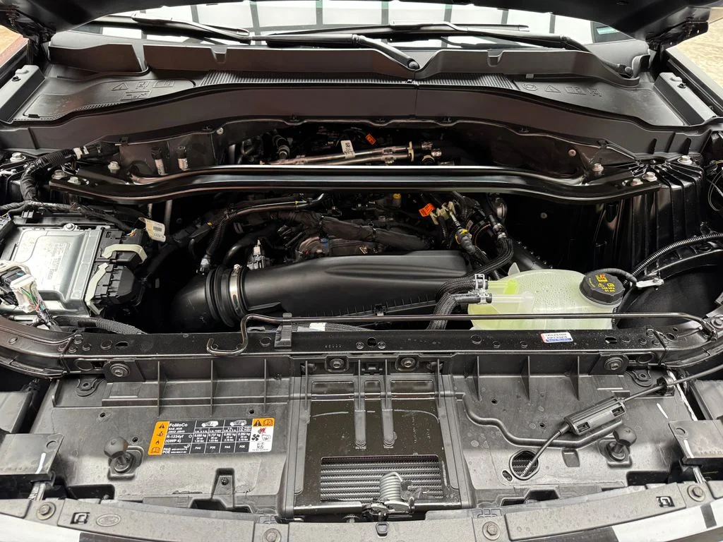 New 2026 Carbonized Gray Metallic Ford ST-Line image 31