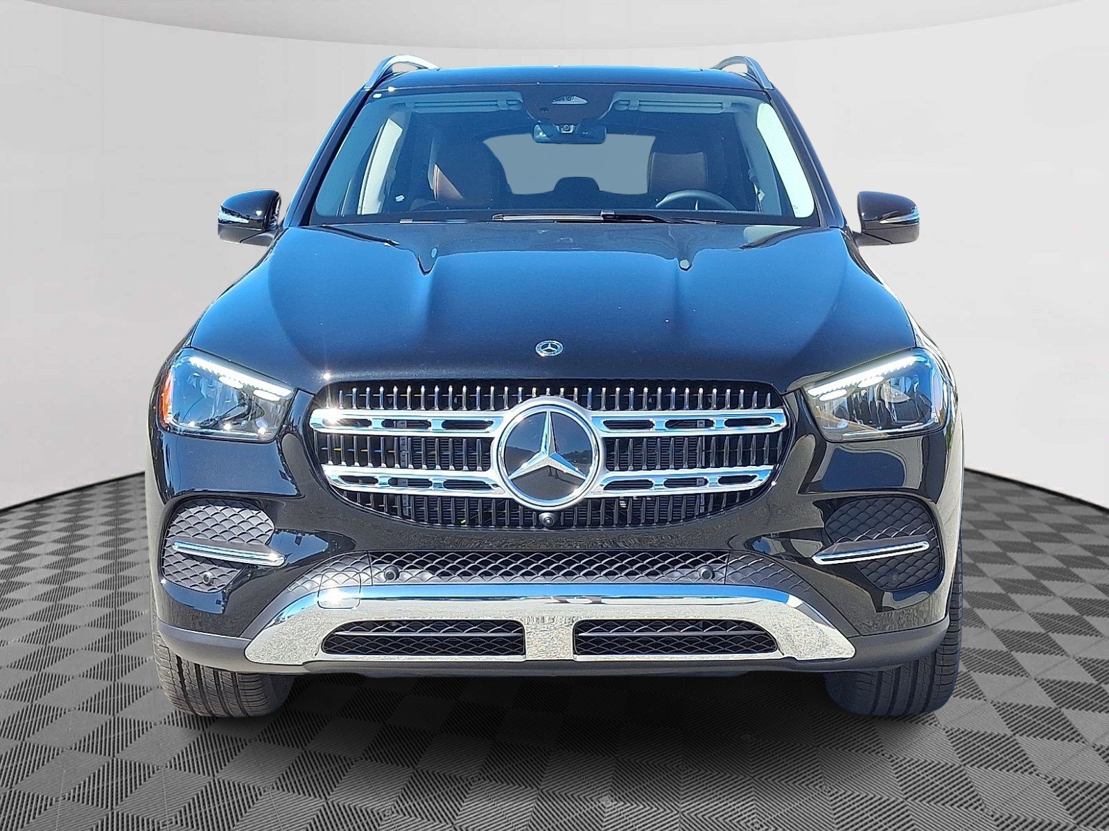 Used 2026 Obsidian Black Metallic Mercedes-Benz  image 2
