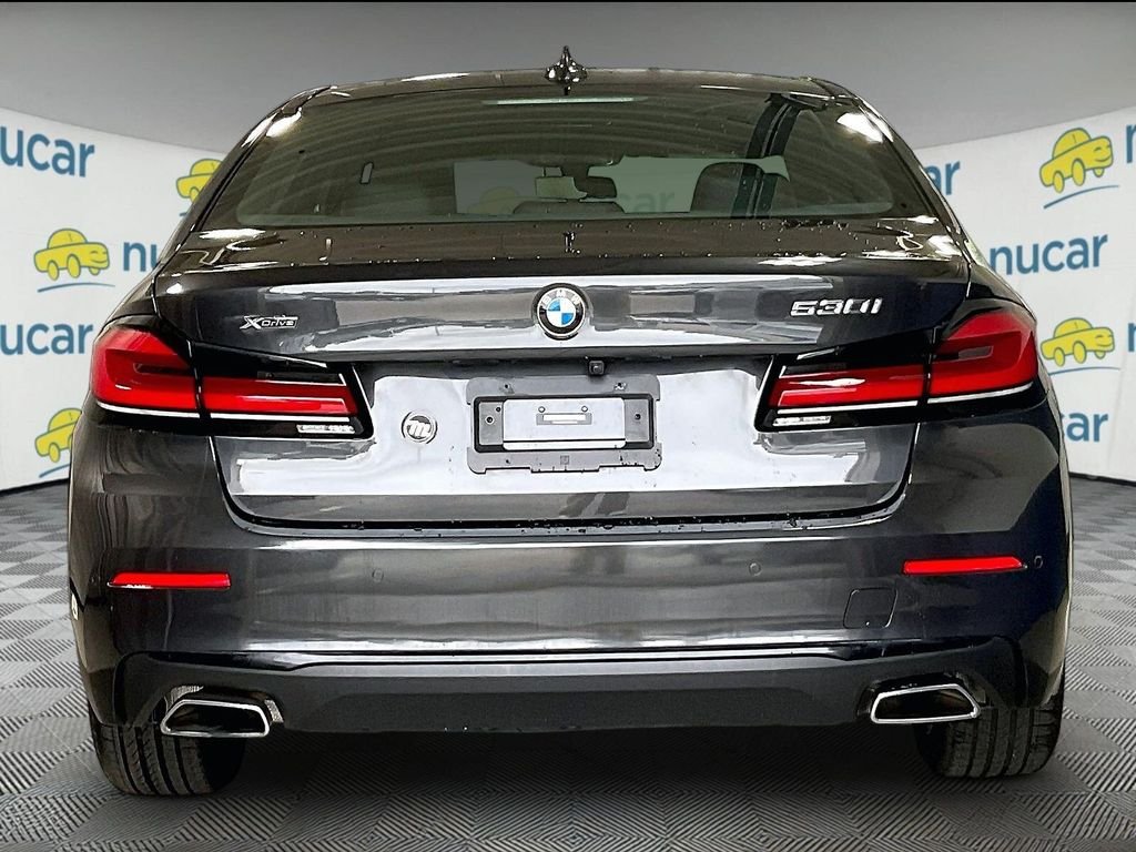 Used 2023 Gray BMW 530i xDrive image 5