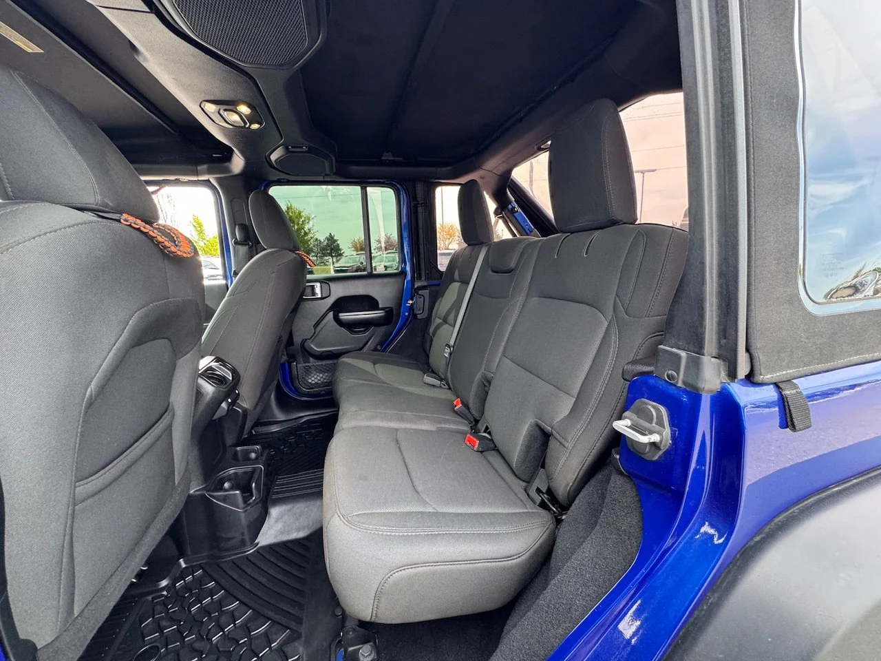 Used 2019 Ocean Blue Metallic Clearcoat Jeep Sport S image 34