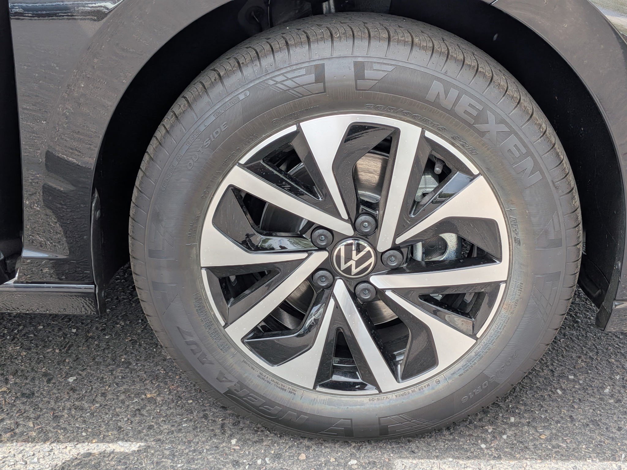 New 2026 Deep Black Pearl Volkswagen S image 5
