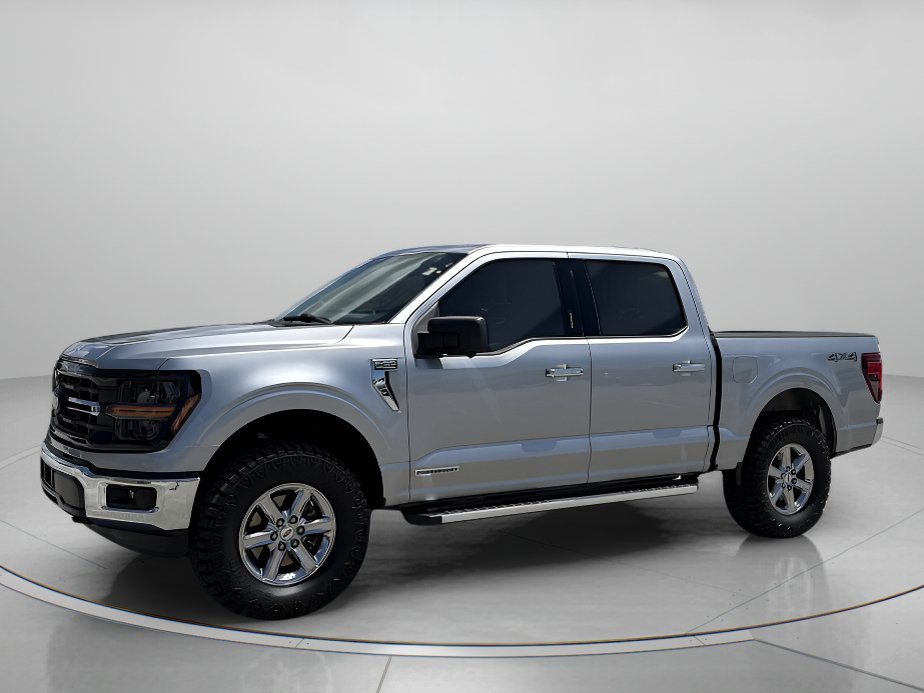 Used 2024 Silver Metallic Ford XLT image 1