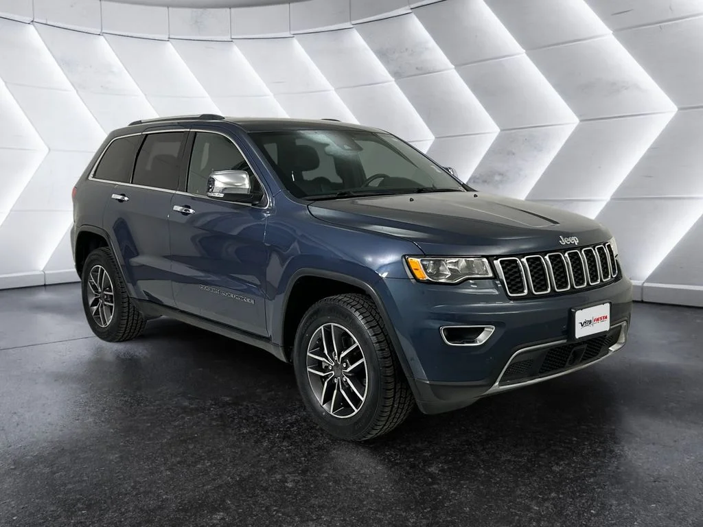 Used 2019 Blue Jeep Limited image 1