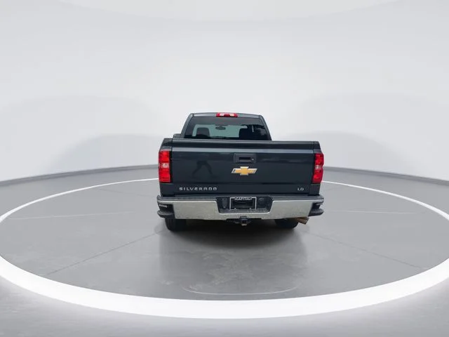 Used 2019 Gray Chevrolet LT image 7