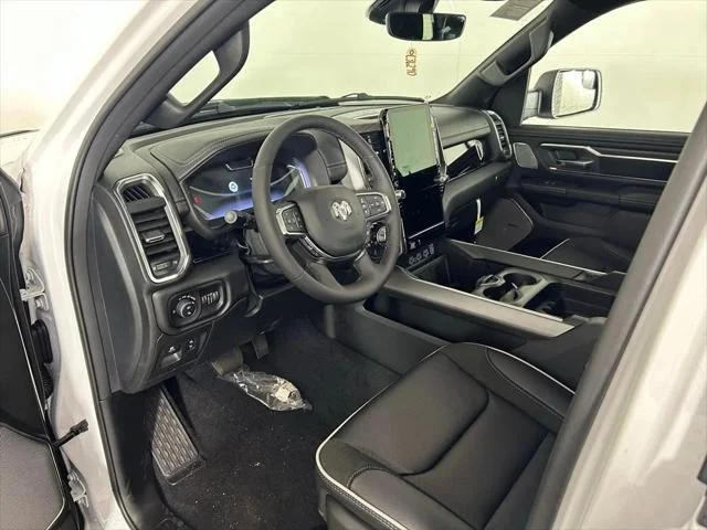 New 2026 Ivory White Tri-Coat Pearl-Coat Exterior Paint RAM LARAMIE image 12