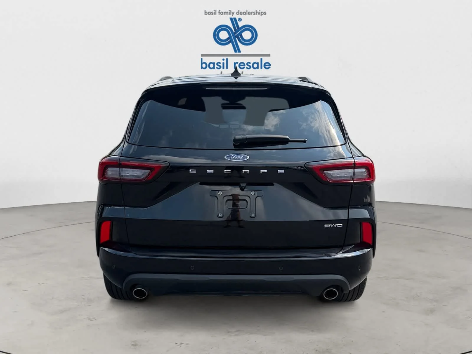 Used 2024 Agate Black Ford ST-Line image 5