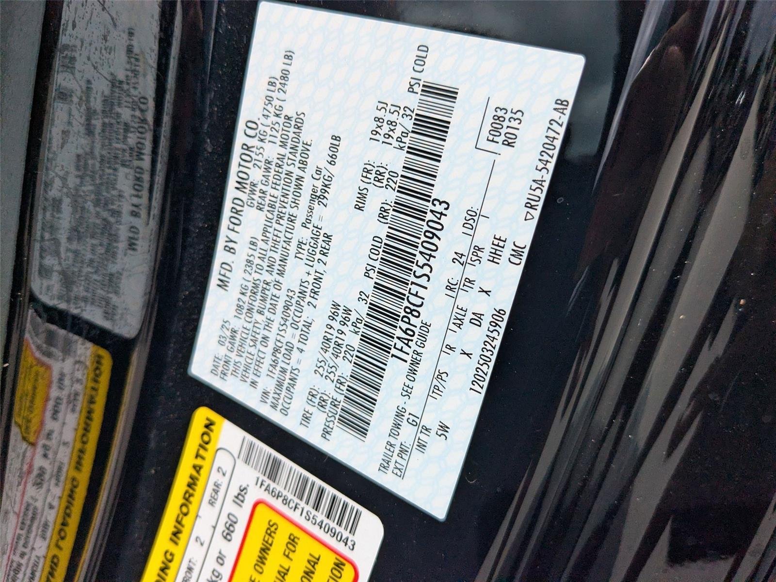 Used 2025 Shadow Black Ford GT Premium image 33