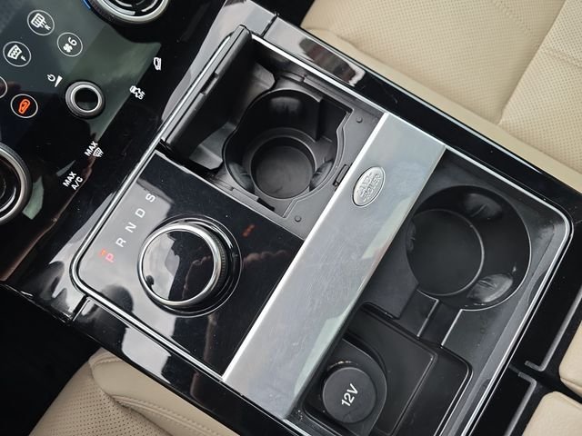 Used 2018 Silver Land Rover S image 28