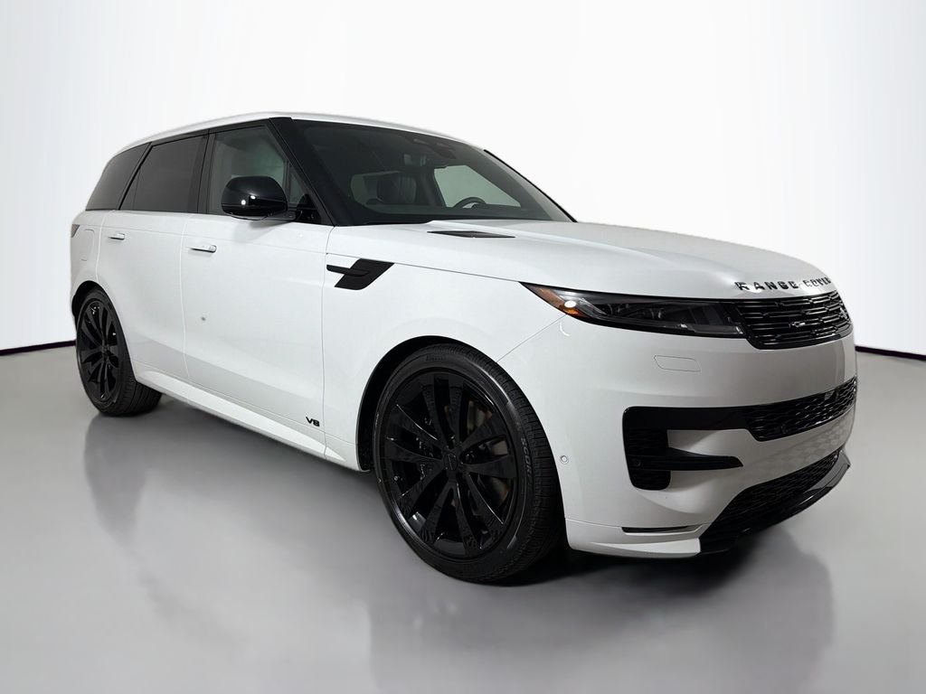 New 2026 Fuji White Land Rover Dynamic SE image 3