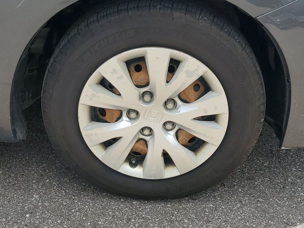 Used 2012 Gray Honda LX image 5