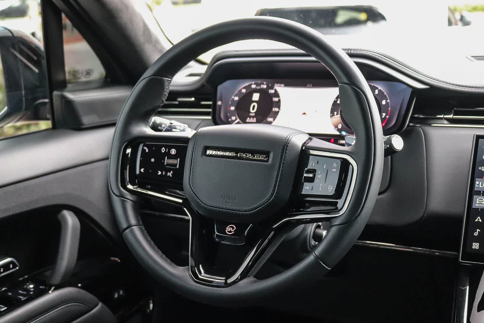 Used 2024  Land Rover SV Edition One Obsidian Black image 13