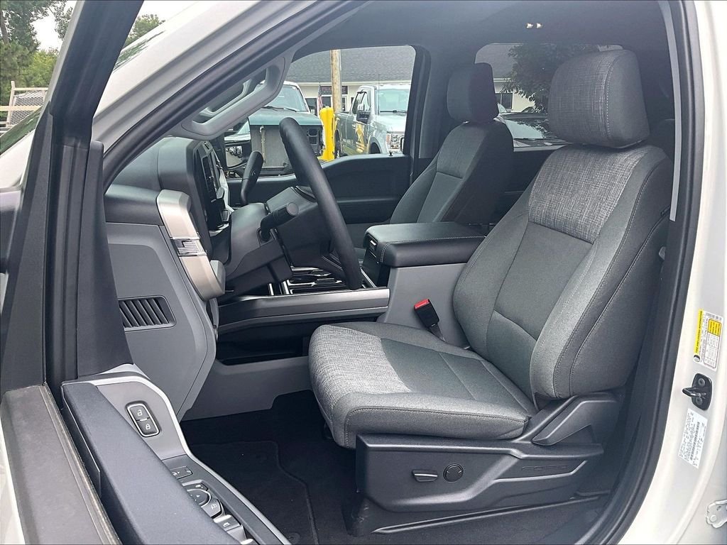 New 2026 Avalanche Ford XLT image 10