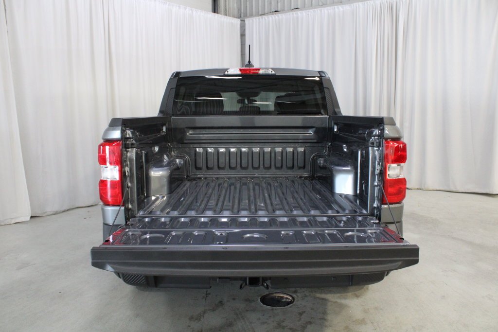 New 2026 Carbonized Gray Metallic Ford XLT image 30