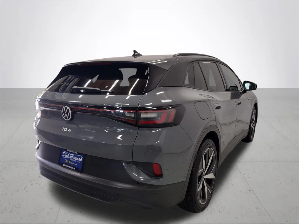 Used 2023 Gray Volkswagen Pro S image 13