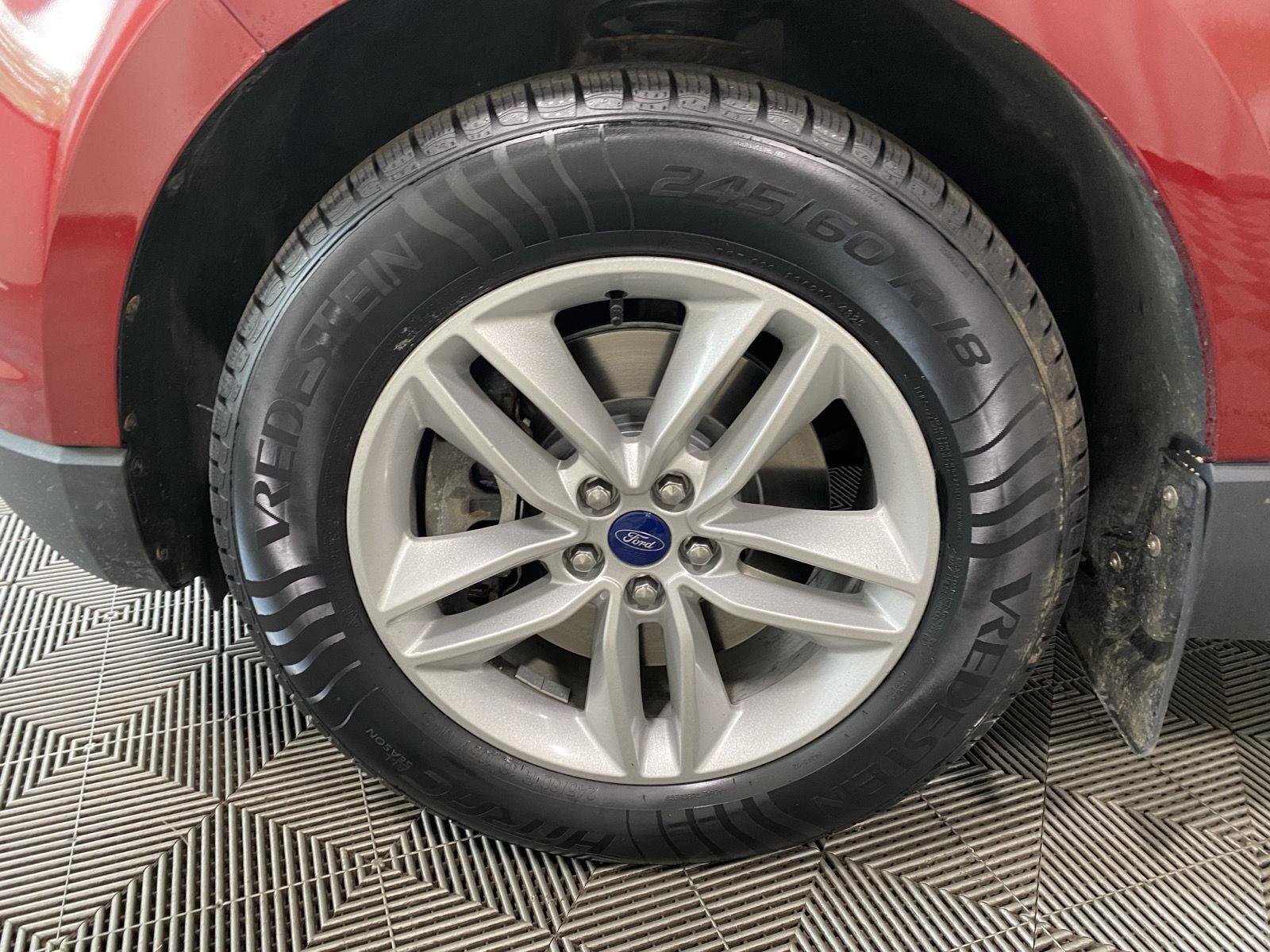 Used 2018 Ruby Red Metallic Tinted Clearcoat Ford SEL image 10