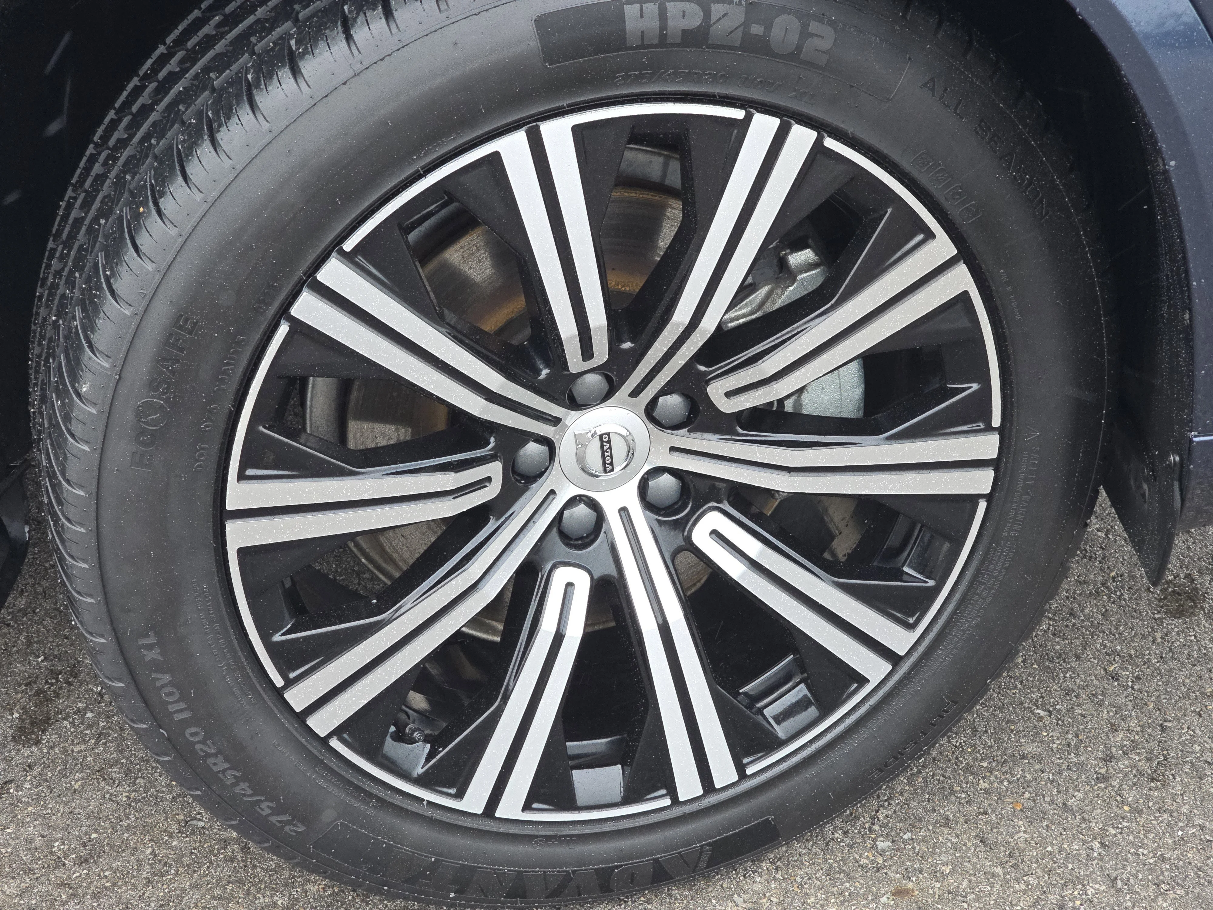 Used 2023 Denim Blue Metallic Volvo Plus image 14