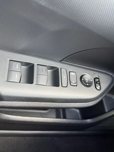 Used 2021  Honda Sport image 32