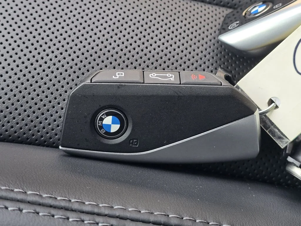 New 2026 Black BMW xDrive40i image 26