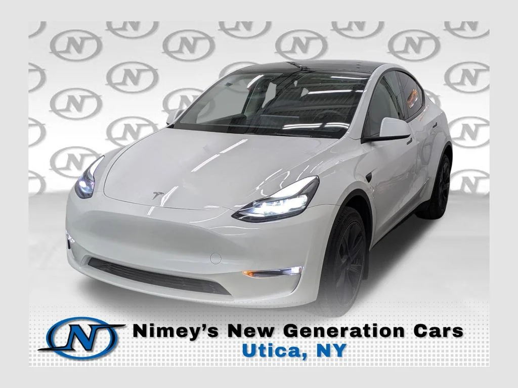 2025 Tesla Model Y Long Range Dual Motor All-Wheel Drive's photo