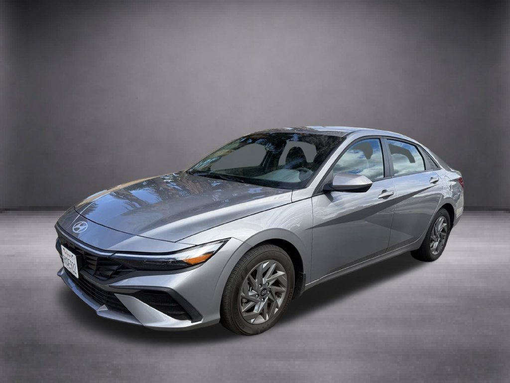 Used 2026 Silver Hyundai Blue image 6