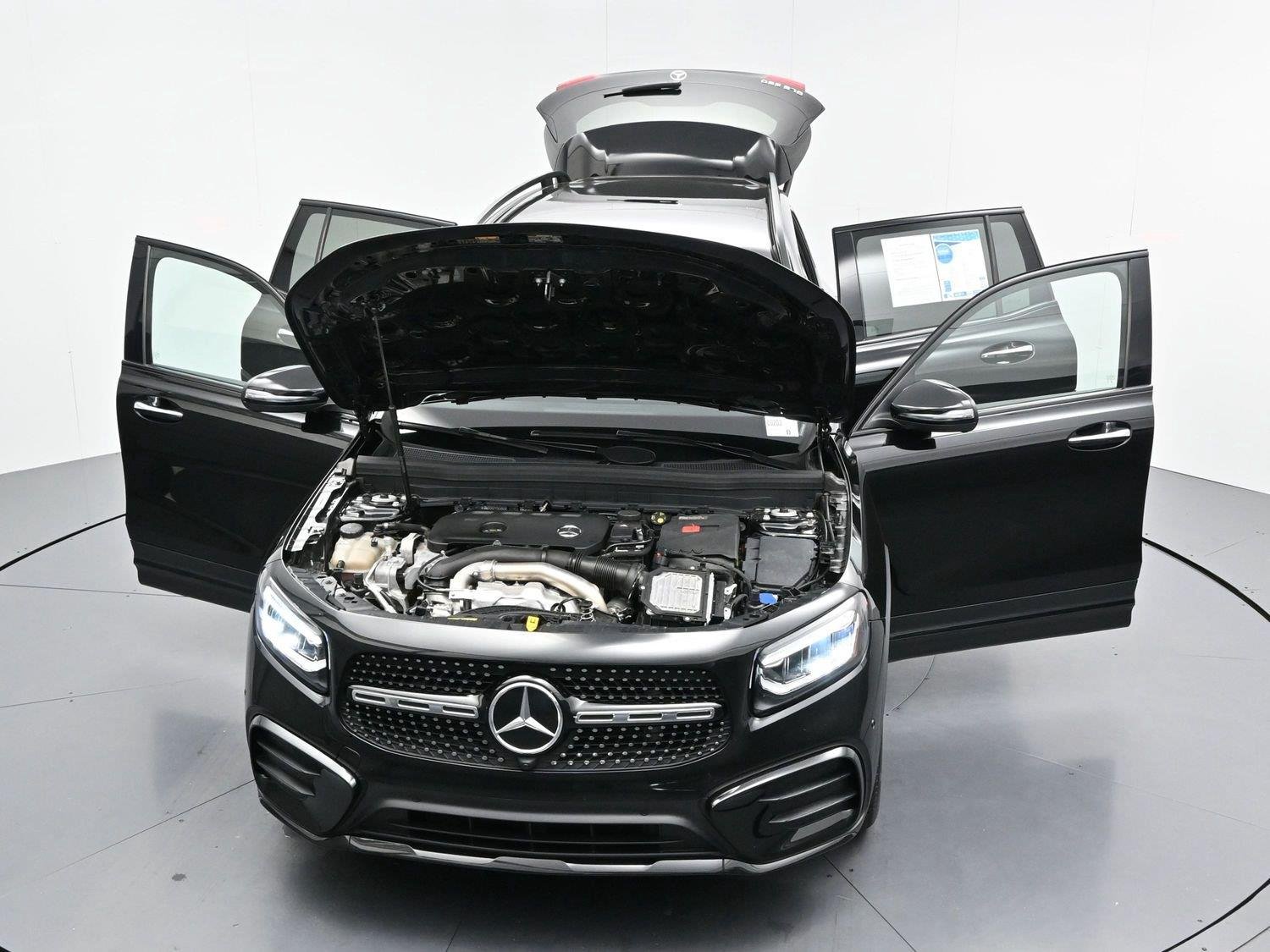 Used 2024 Black Mercedes-Benz GLB 250 image 42