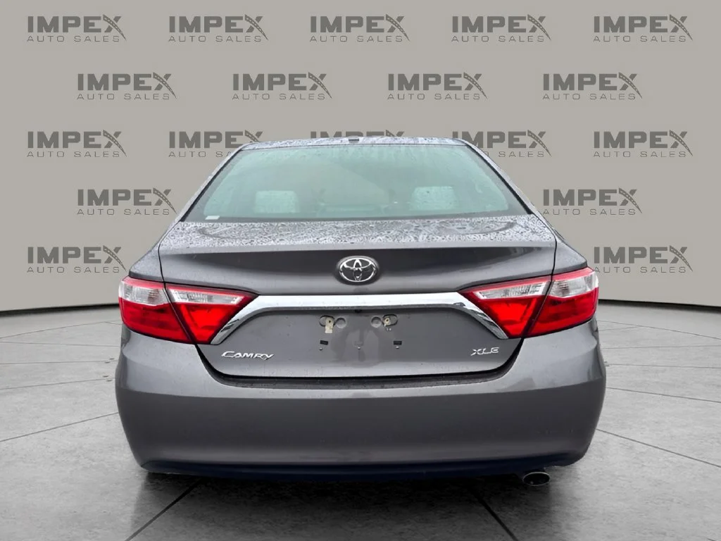 Used 2017 Gray Toyota XLE image 4