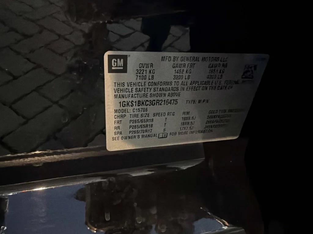 Used 2016 Black GMC SLT image 30