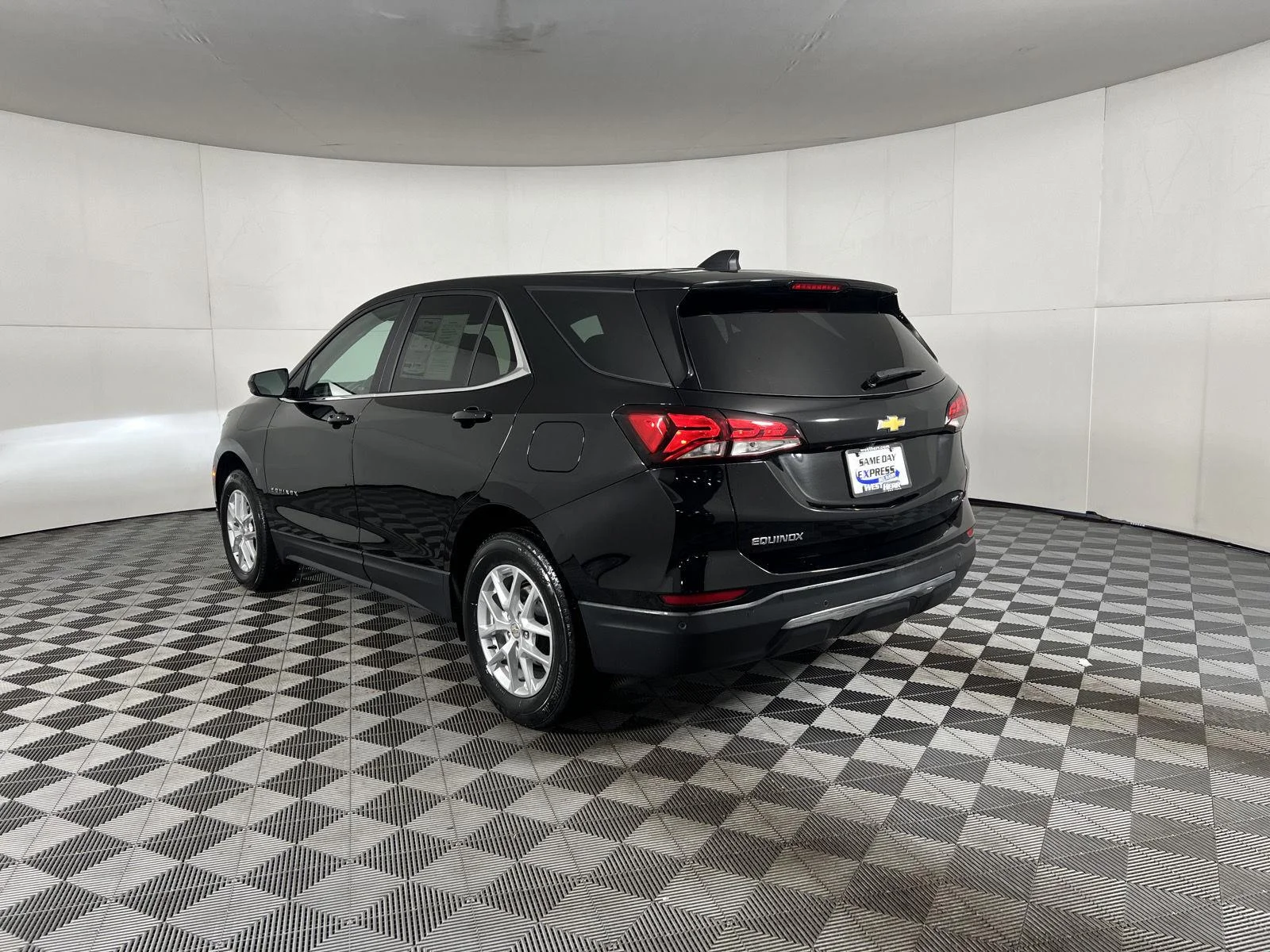 Used 2024 Mosaic Black Metallic Chevrolet LT image 21