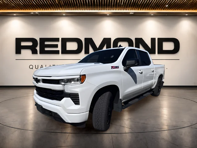 Used 2024 White Chevrolet RST image 3