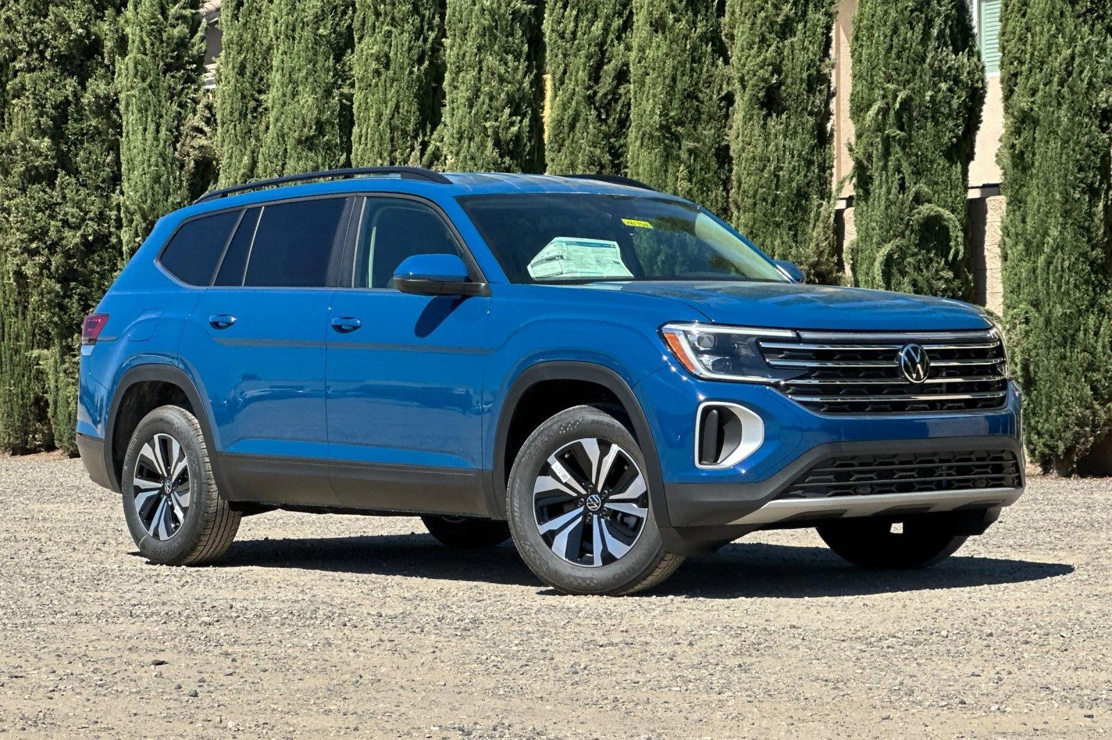 New 2026 Mountain Lake Blue Metallic Volkswagen 2.0T SE image 2