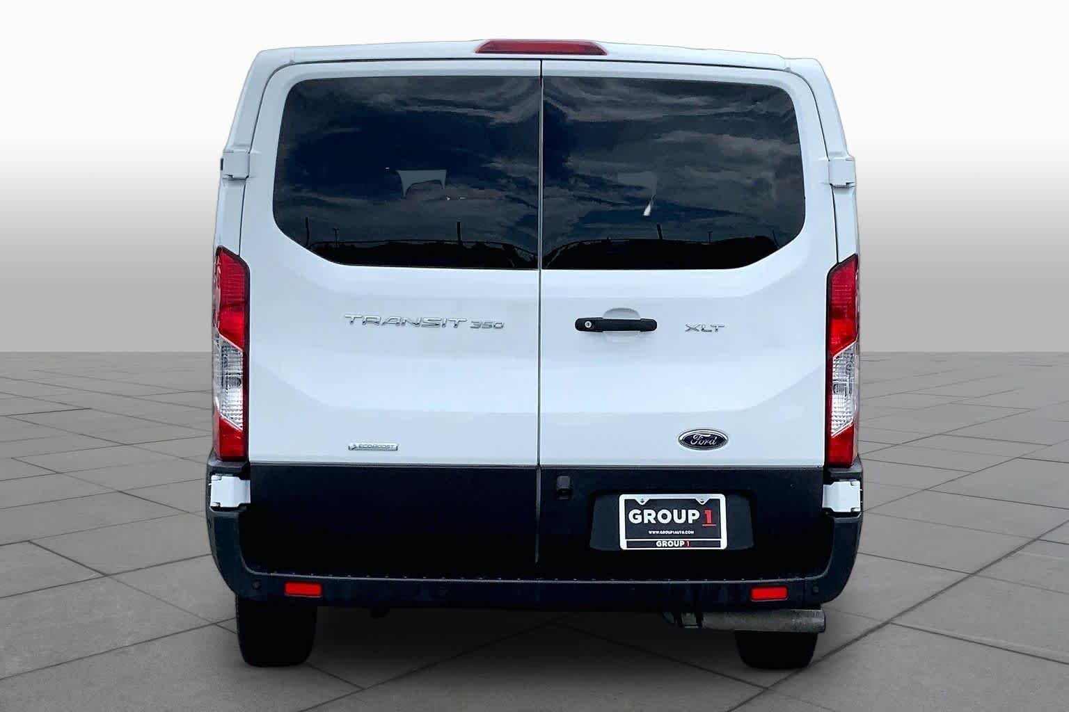 Used 2025 Oxford White Ford XLT image 5