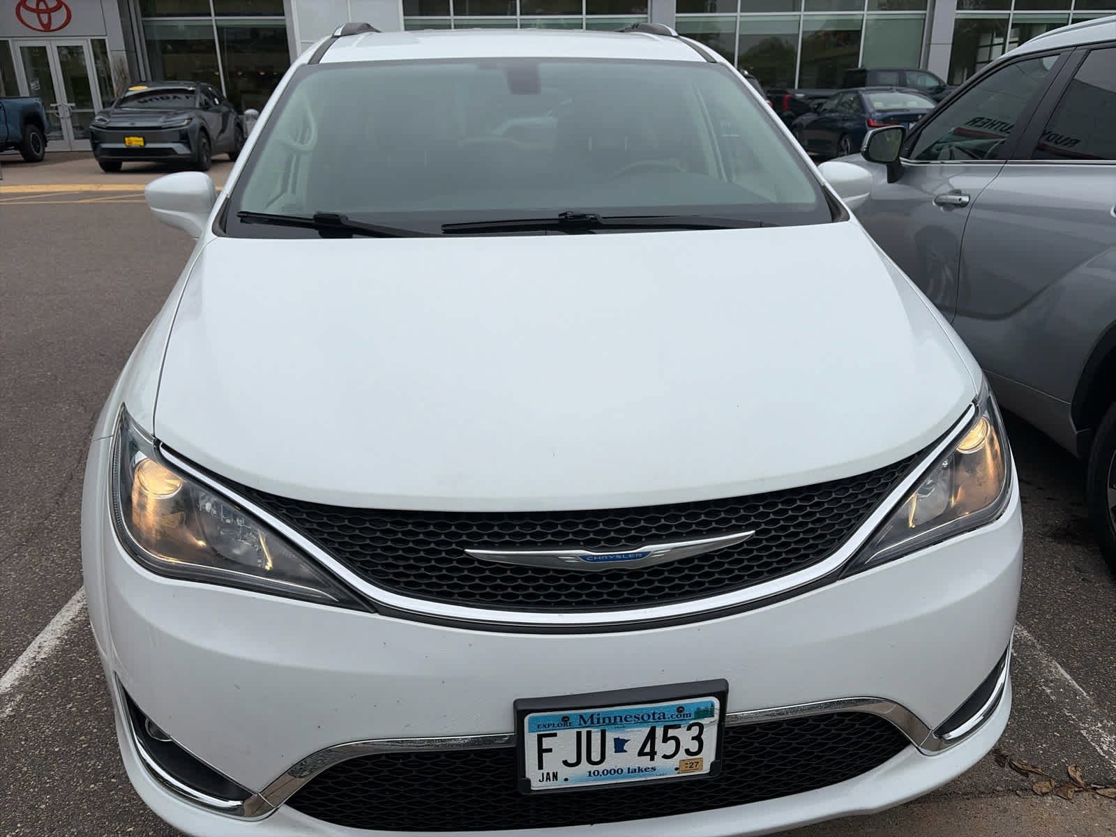 Used 2018 Chrysler Pacifica Touring L Plus with VIN 2C4RC1EG1JR247898 for sale in Golden Valley, Minnesota