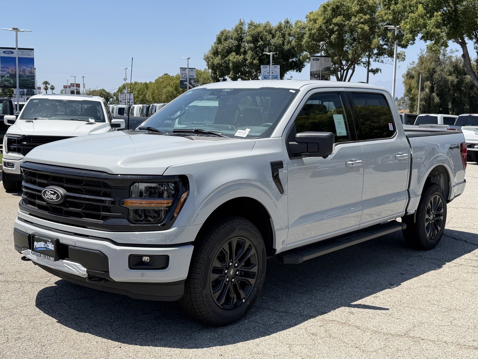 New 2026 Avalanche Ford XLT image 3