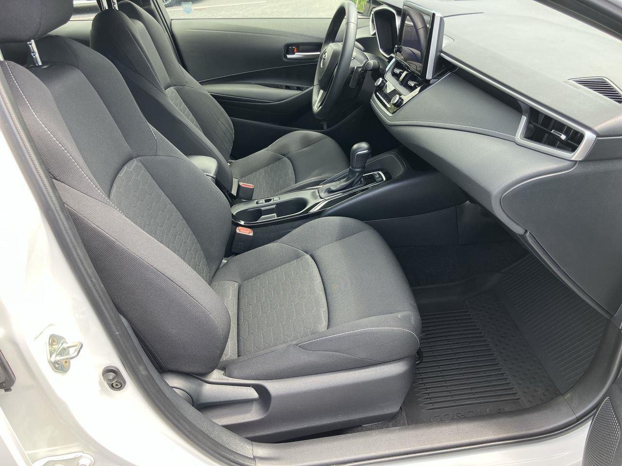 Used 2025 White (Ice Cap) Toyota SE image 32