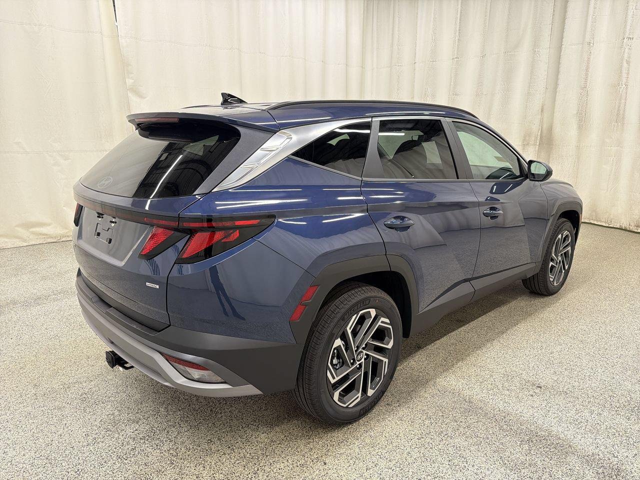 New 2026 Atlantis Blue Hyundai SEL Plus AWD image 8