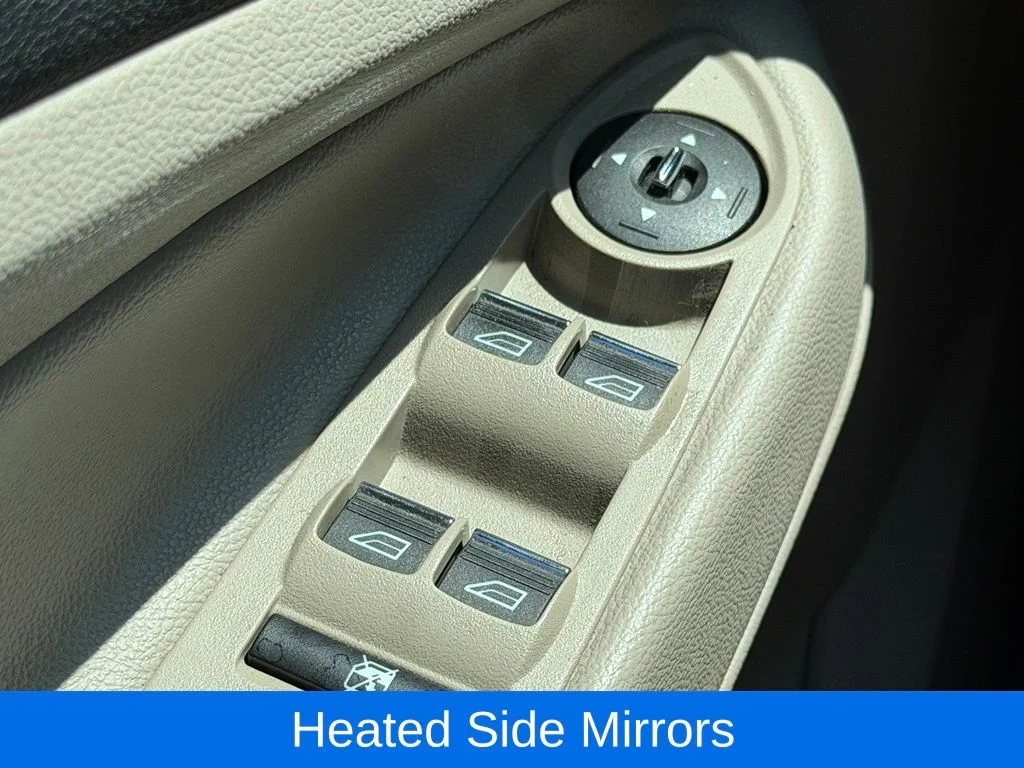 Used 2016 Silver Ford SE image 25