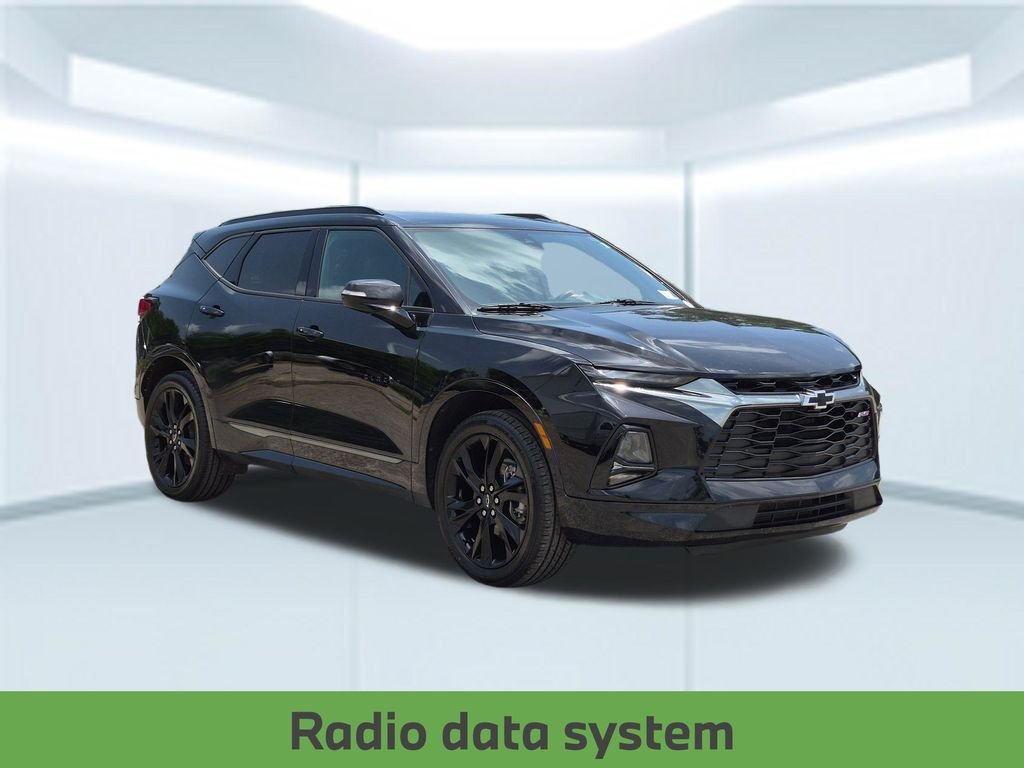 Used 2022 Black Chevrolet RS image 9