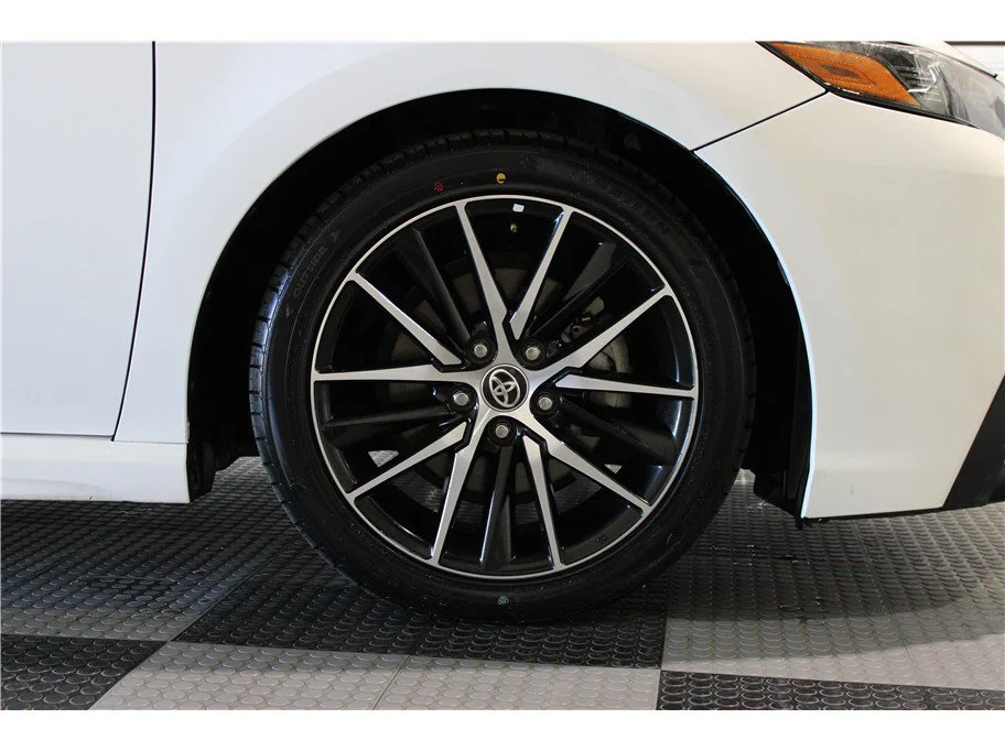 Used 2021 White Toyota Hybrid SE image 4