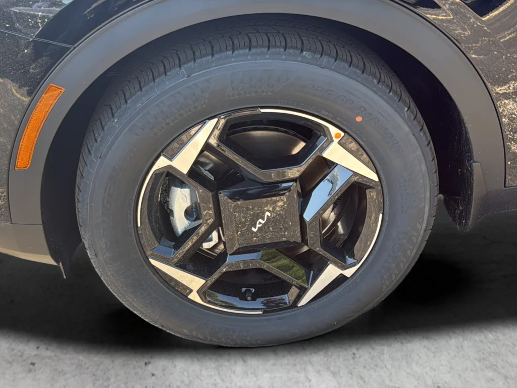 New 2026 Black Kia EX image 32