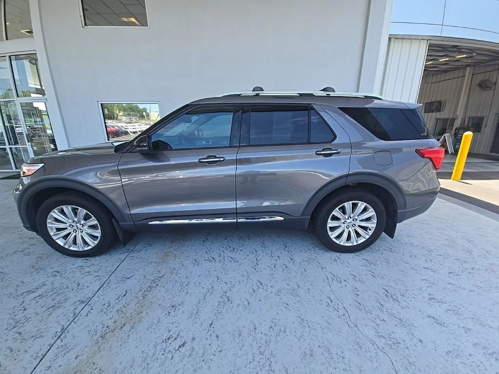 Used 2021 Carbonized Gray Ford Limited image 8