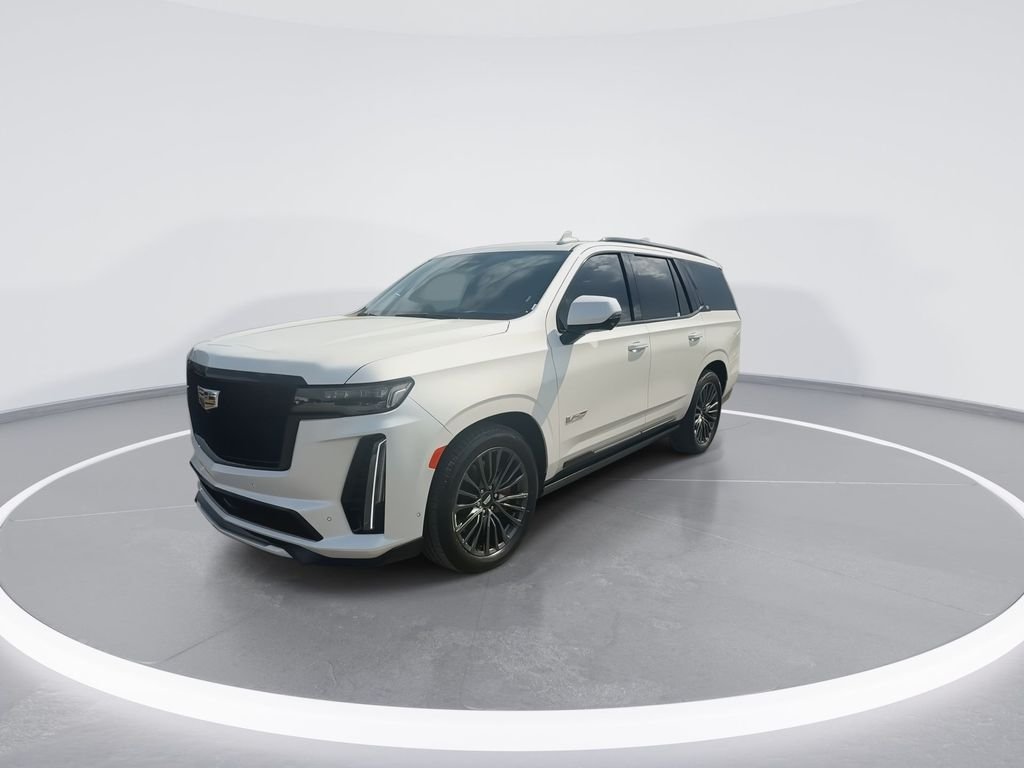 Used 2023 White Cadillac V-Series image 4