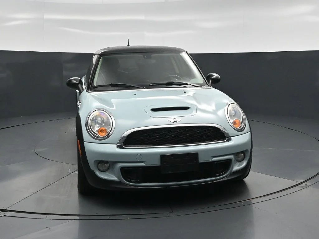 Used 2013 Blue MINI Base image 51