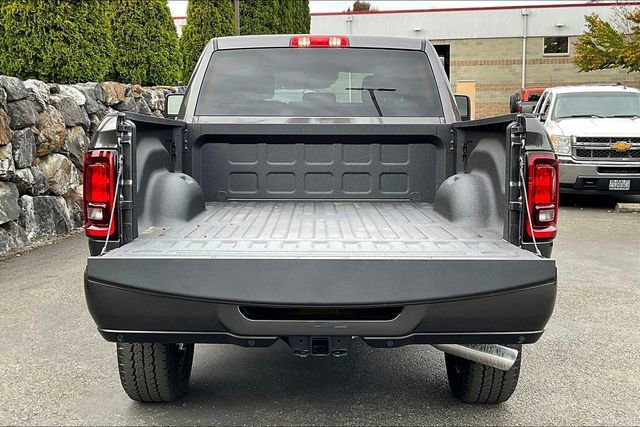 New 2026 Granite Crystal Metallic Clear-Coat Exterior Paint RAM Big Horn image 23