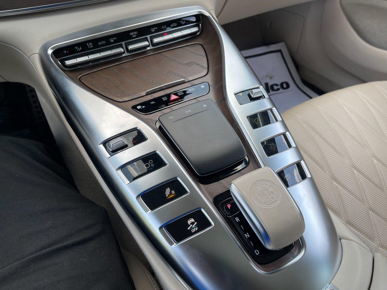 Used 2021 designo Diamond White Metallic Mercedes-Benz AMG® GT 63 image 27