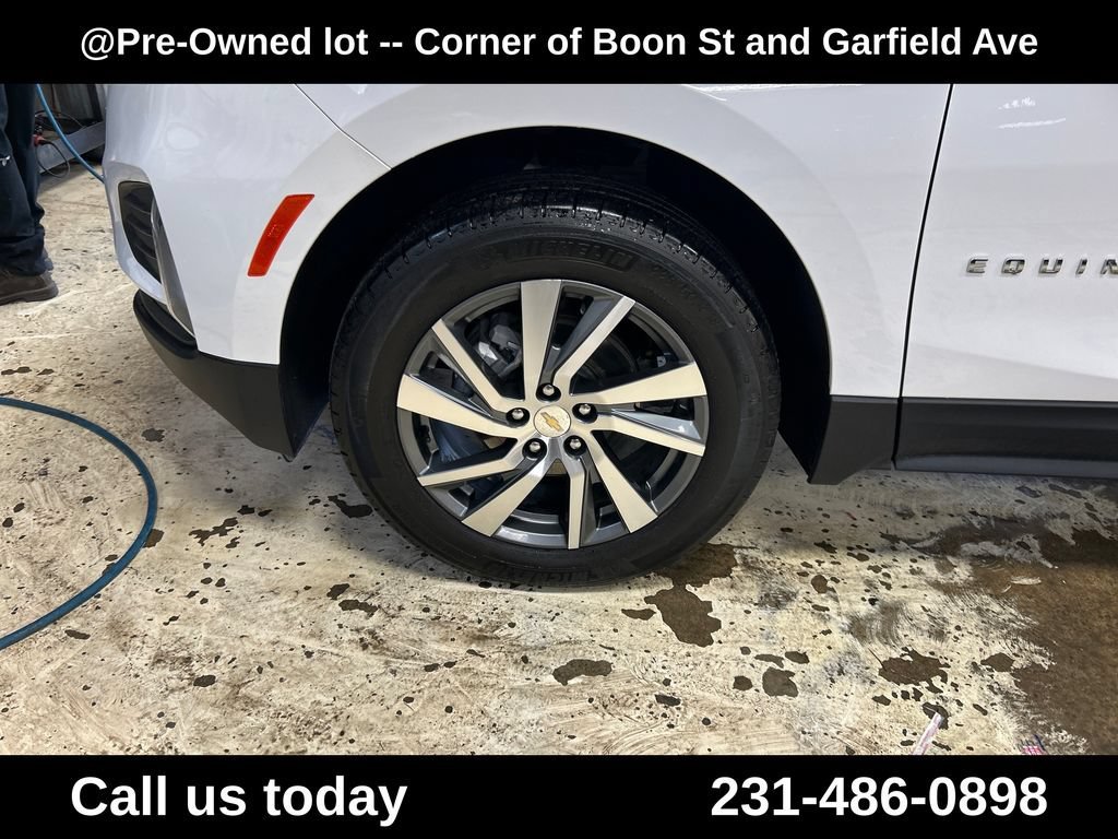 Used 2024 Summit White Chevrolet LT image 11